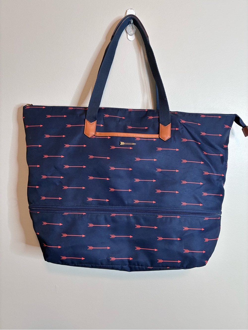 Stella & Dot Navy Arrow Print Expandable Tote Weekender Bag Large Carry On